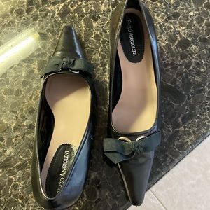 Enzo Angiolini black patent kitten heels with bow